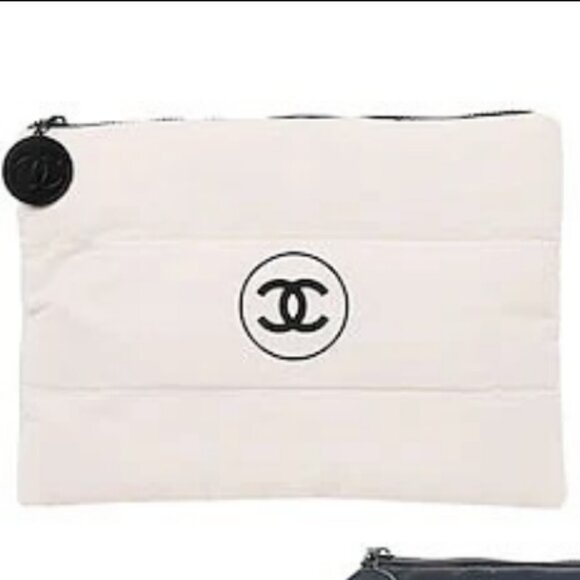 Chanel Clutch Cosmetic Make Up Bag Matelasse White w Black Logo Authentic FULL - Picture 2 of 7